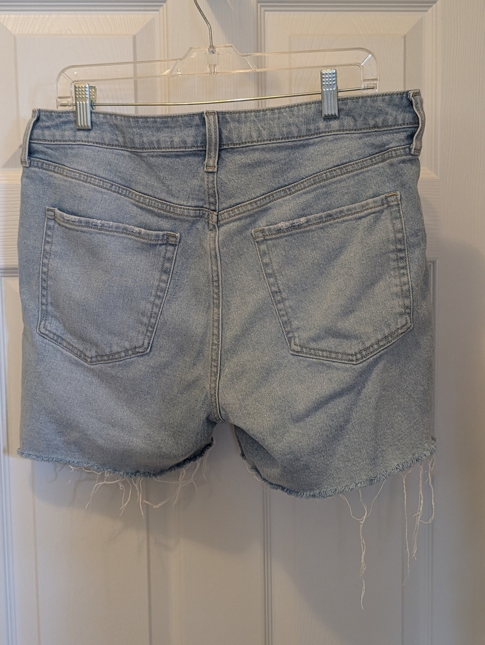 Old Navy High Rise OG Straight Denim‎ Shorts Size 14 Distressed Raw Hem Light... - Picture 5 of 9